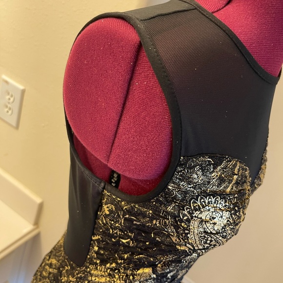 Black and Gold Dress - Picture 8 of 9